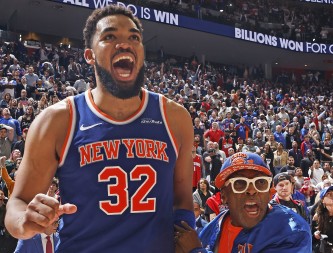 美媒:唐斯是第6位30岁前拿到1.5万分7千板2千助球员