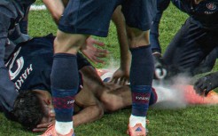 记者：阿什拉夫韧带受伤，目前正在斟酌是否手术