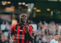 丹麦媒:拜仁本周一派出球探,现场考察中日德兰前锋格鲁达