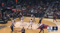 手感火热!米切尔5中4得到15分,骑士首节领先76人14分