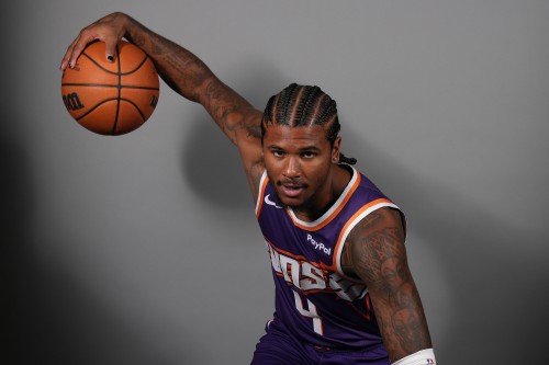 赛季首秀?太阳伤病报告:杰伦·格林大概率出战明日的比赛